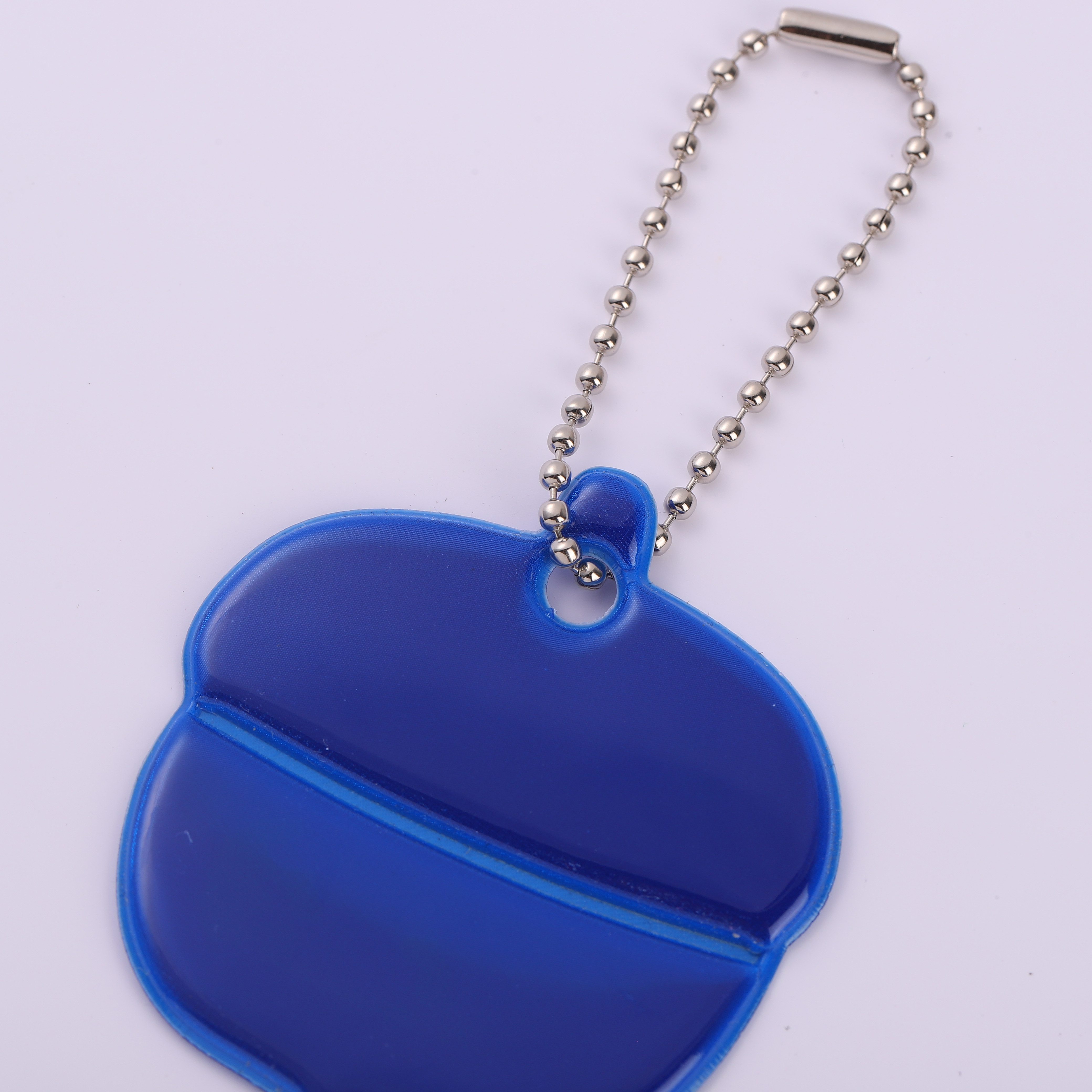 Pinecone Design Glow-in-the-Dark Back Pack Decorations with Improved Visibility During Evening Commutes