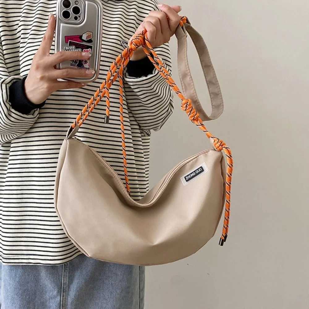 Half-moon Shape Nylon Crossbody Bag Solid Color Waterproof Dumpling Shoulder Bag Zipper Large Capacity Sports Message BagXJ250604