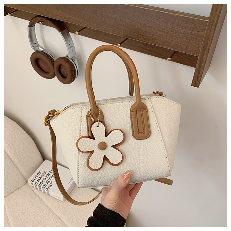 designer Textured Handbag Korean Style New Simple Fashion Flower Bucket Bag Single Shoulder Crossbody Bag Pendant Mini Cute
