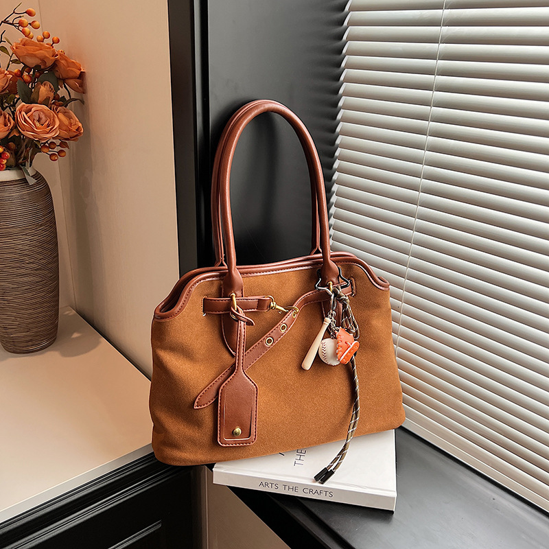 Autumn Commuter Underarm Bag Shopping Bag For Women 2025 New Retro Fashion Free Shipping Single Shoulder Bag Designer Niche High-end Casual Women'