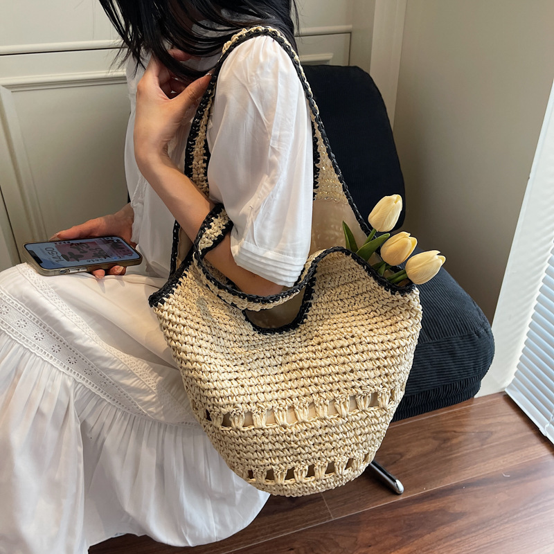 designer Large Capacity Straw Bag for Women 2025 New Summer Beach Vacation Shoulder Bag Forest Style Handwoven Bag