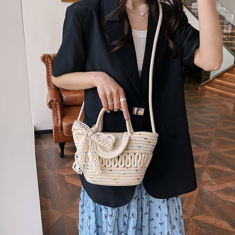 New Style Straw Woven Bag fashion Handmade Beach fashion Woven Bag Handheld Basket Beach Bag Designer Women s Shoulder Bag Handbag