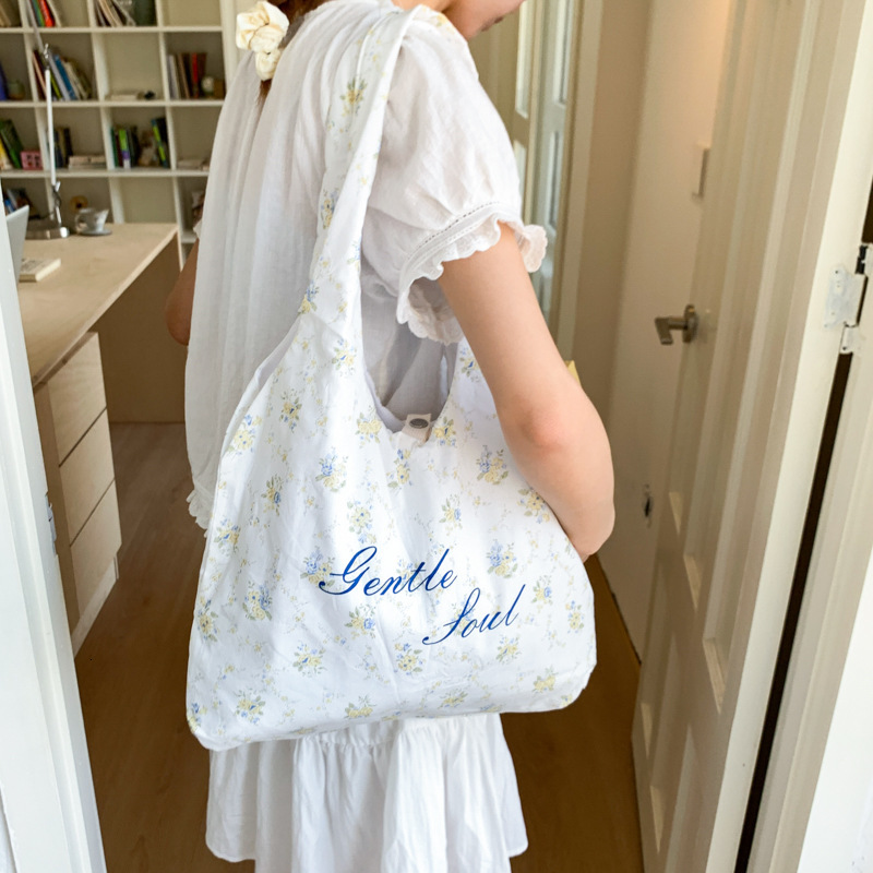 designer Summer Sweet Floral Canvas Underarm Bag for Women Large Capacity Versatile Shoulder Bag 2025 New Simple Tote Bag