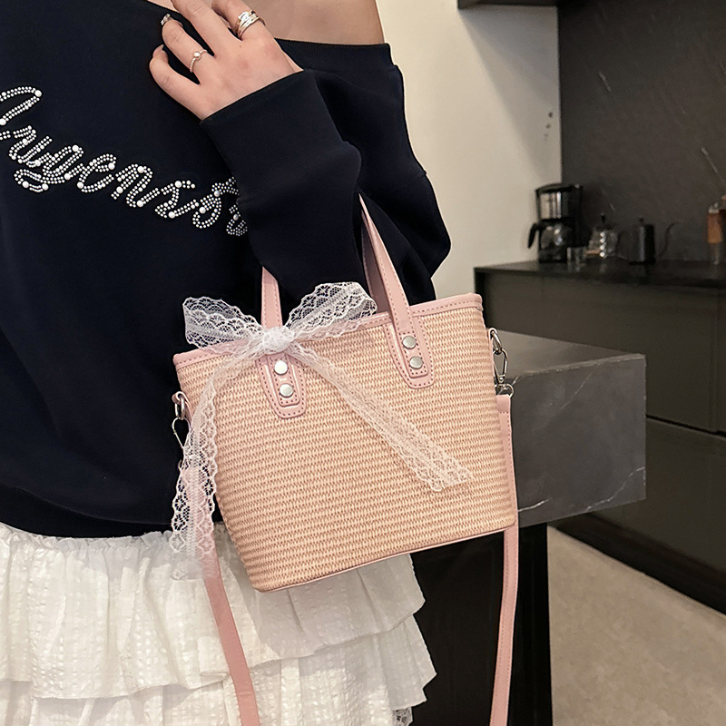 designer High-end Stylish Straw Woven Small Bag 2025 New Women's Bag Summer Trend Scarf Crossbody Bag Handheld Bucket Bag