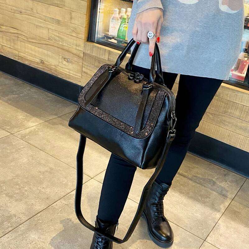 Ladies 2021 New Korean Fashion Shoulder Messenger Handbag With Leather Dia Women's Bag Digging Bags