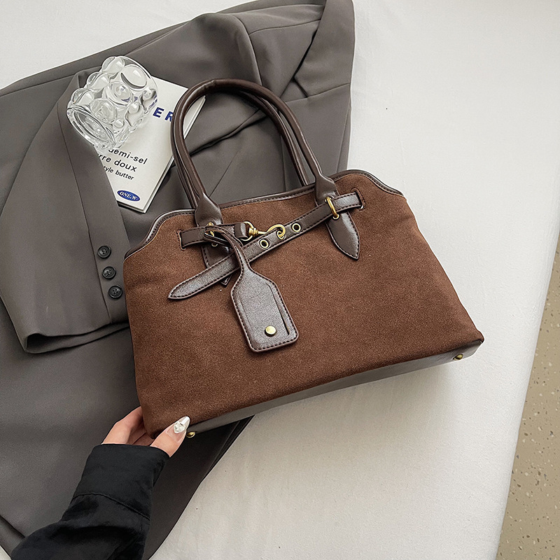 Autumn Commuter Underarm Bag Shopping Bag For Women 2025 New Retro Fashion Free Shipping Single Shoulder Bag Designer Niche High-end Casual Women'