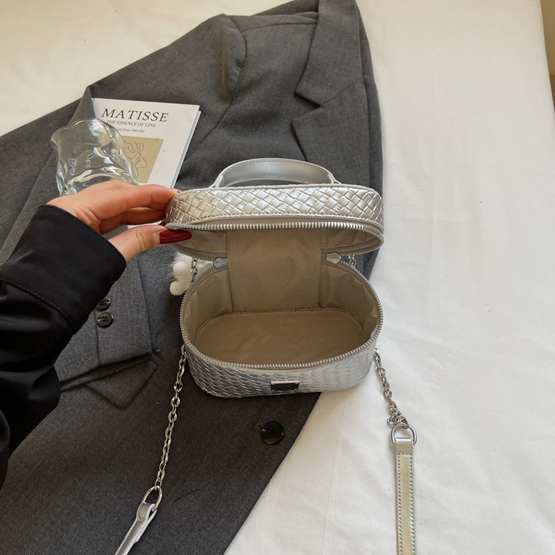 designer Niche Woven Pattern Handbag for Women 2025 New Versatile Chain Crossbody Bag Casual Crossbody Box Bag