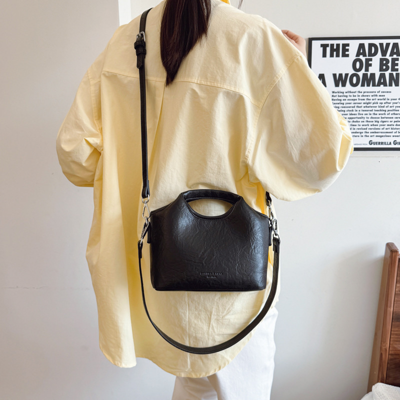 designer Korean Style Trendy Handheld Bucket Bag for Women 2025 Spring Summer New Casual Versatile Stylish High-end Single Shoulder Crossbody Bag