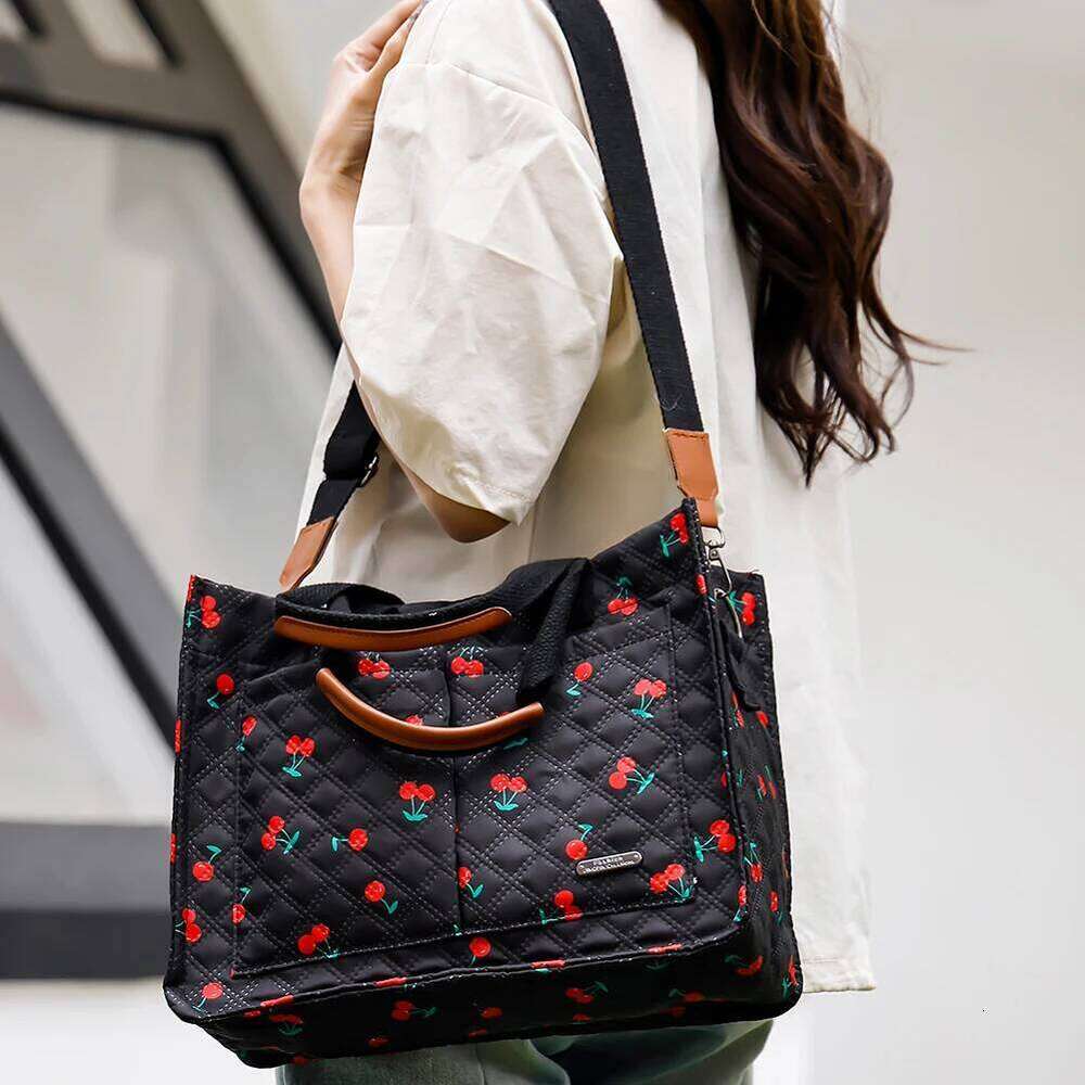 Women's Bags Designer Women's Wear Women Tote Trendy Commuting Large Capacity Fashion Shoulder Adjustable Strap Simple Messenger Bag For Par