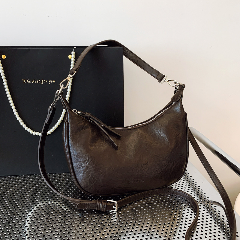 designer 2025 New Small Bag for Women, High-End Crossbody Dumpling Bag, Niche Design, Fashionable Versatile Commuter Underarm Bag