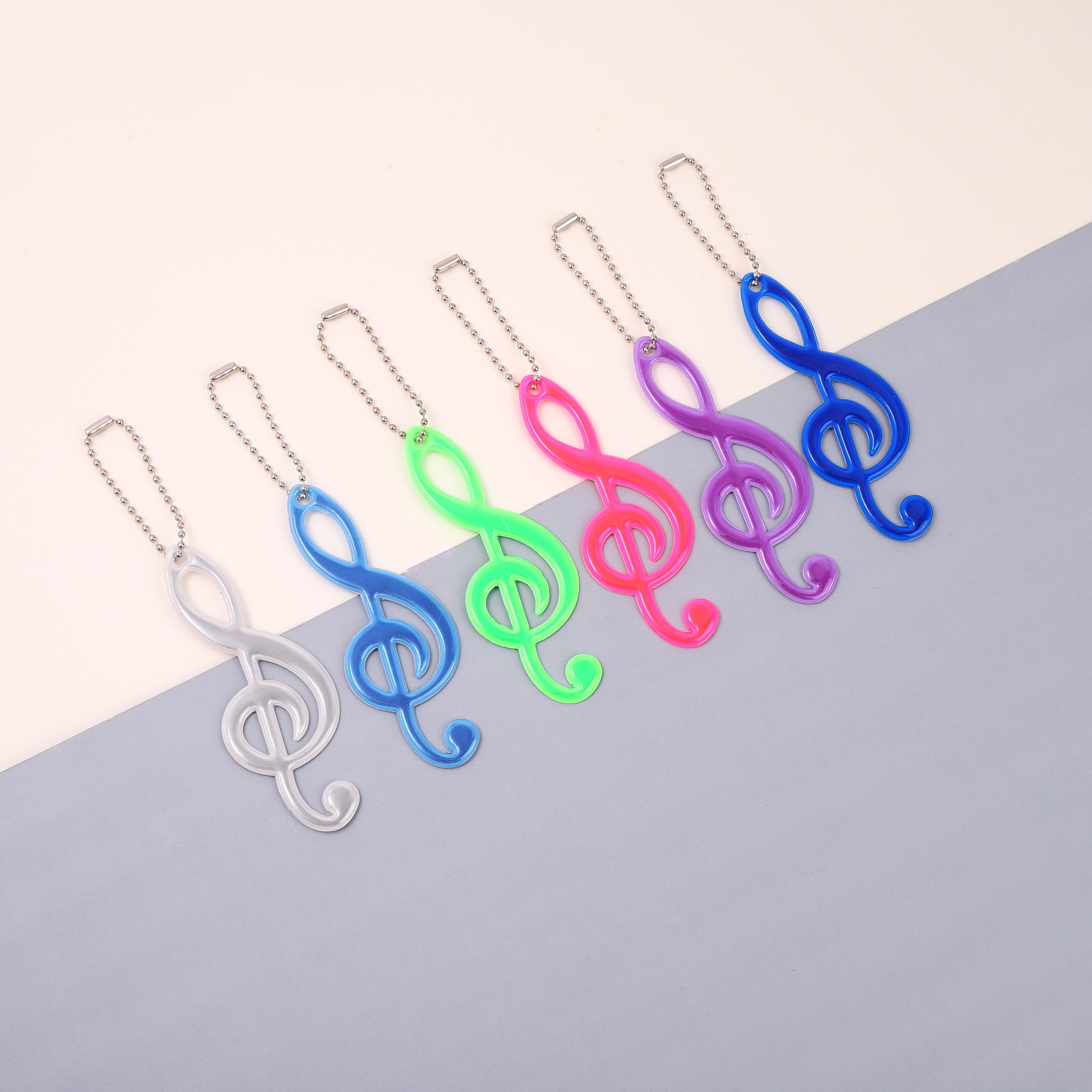 Note-Shaped Cartoon Creative Glow-in-the-Dark Backpack Pendant - Multiple Colors Available with Customization Options