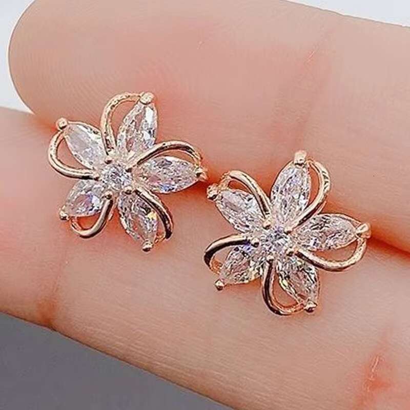 Han style diamond five petal earrings; Simple earrings; Simple fashion; Trendy elegance; Ladies gift.