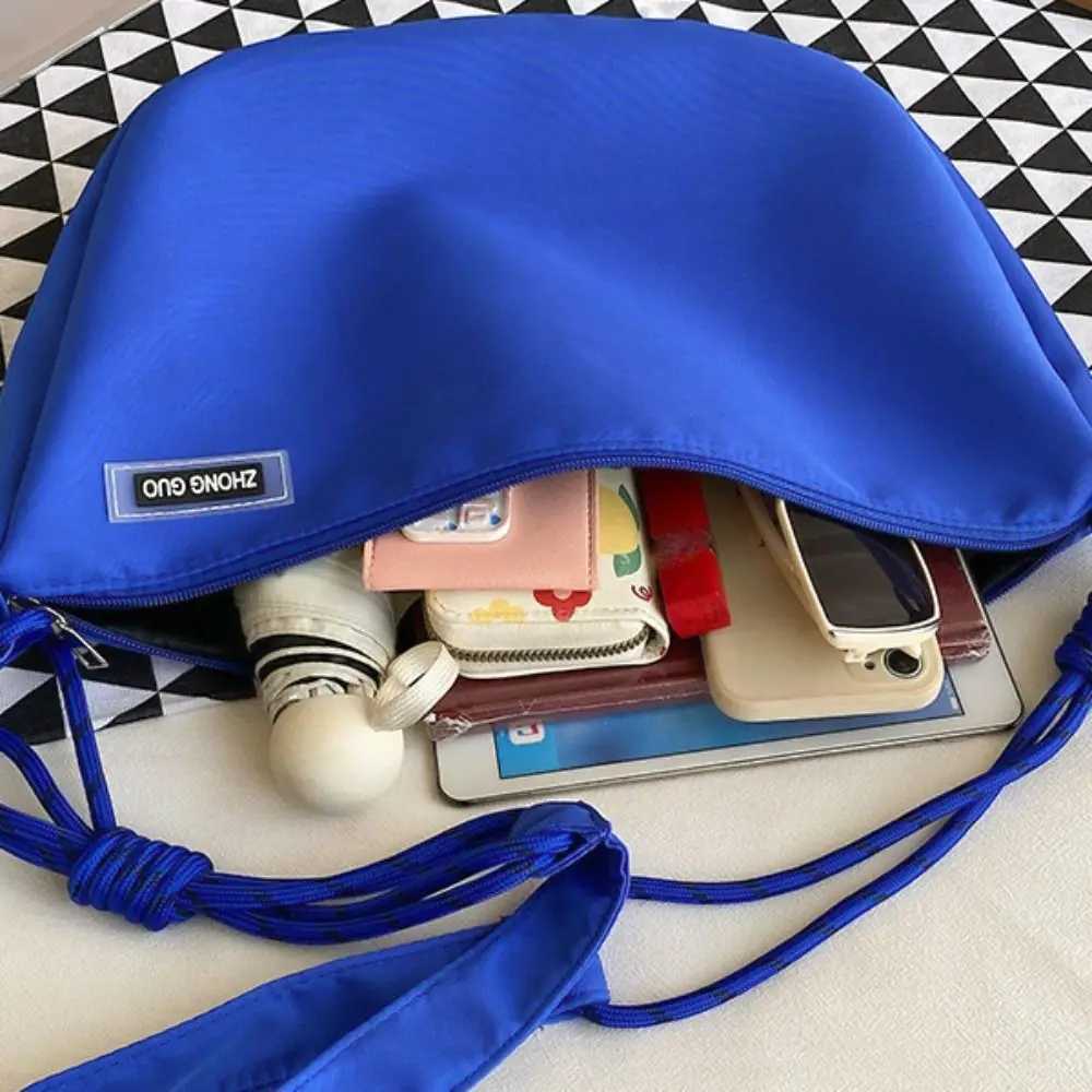 Half-moon Shape Nylon Crossbody Bag Solid Color Waterproof Dumpling Shoulder Bag Zipper Large Capacity Sports Message BagXJ250604