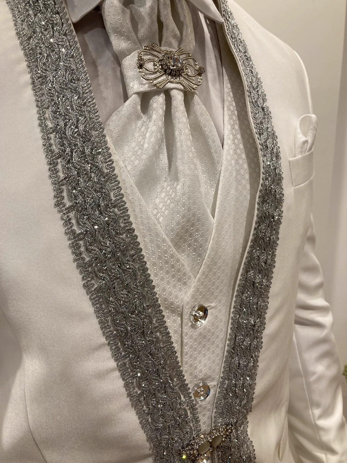 Fashion Man Suits Fit Slim Beading Shawl Lapel Muslim Blazer Party Prom 2 Pieces Set Rhinestone Customized One Button Jacket Pants Plus Size