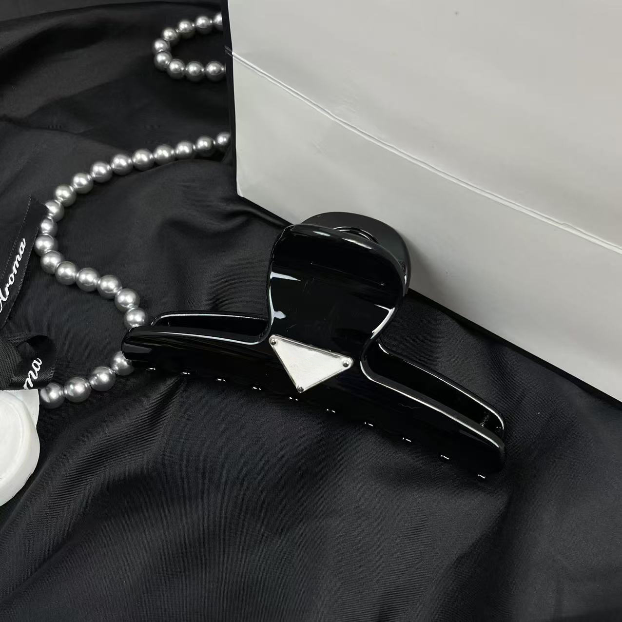Designer Clip Headwear Brand Vintage Clips for Girls Barrette Fashion Hair Accessories Black White Free shipping