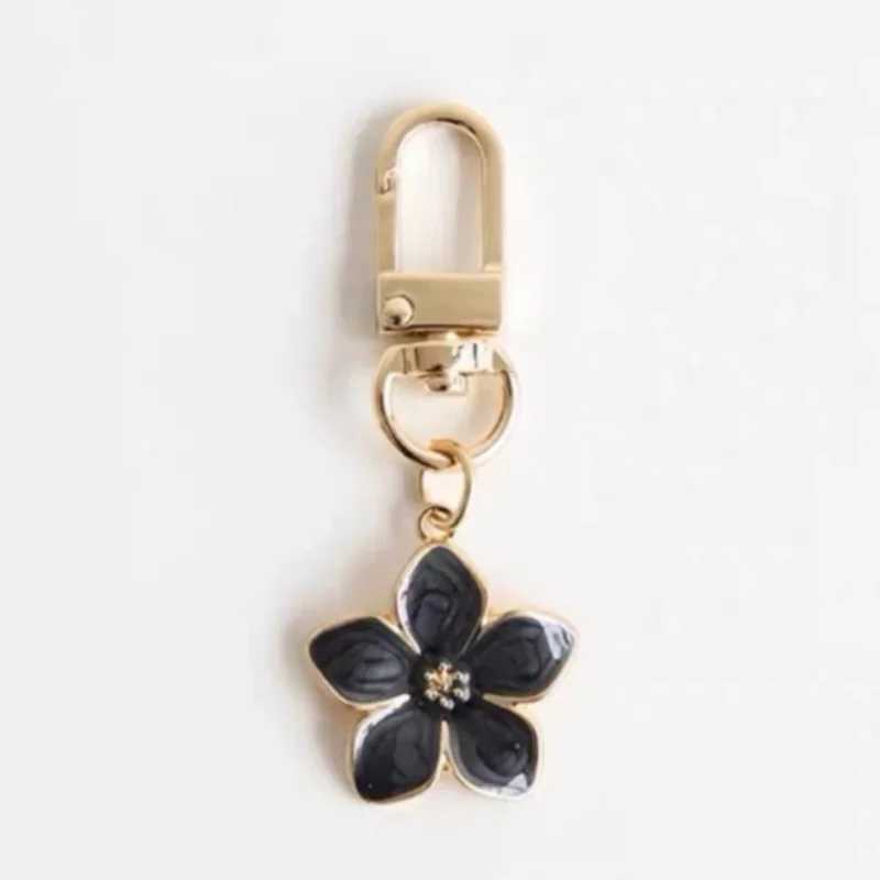 White Pear Blossom Keychain Cute Accessories Keychain Couple Matching Keyrings Pendant Wholesale Items For Boutique W250604