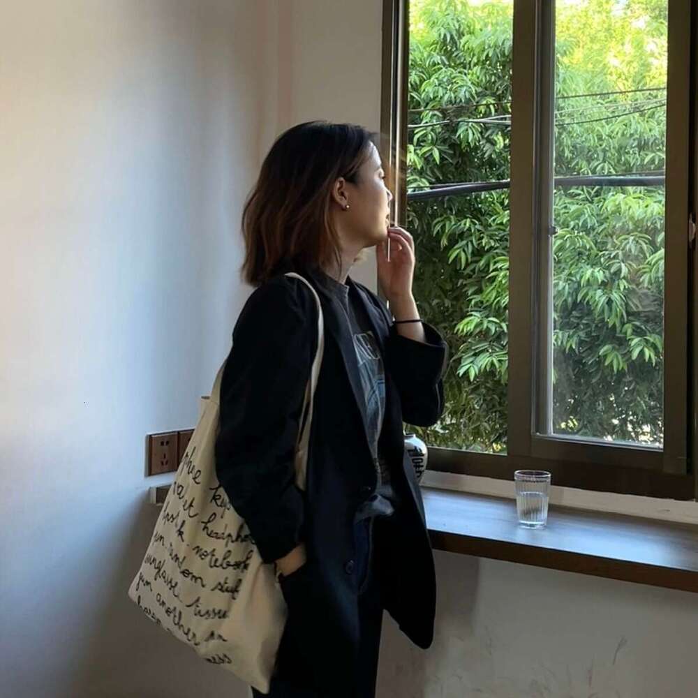 Korean Version English Alphabet French Style Large Capacity Canvas "What's in my bag" Simple Tote Bag