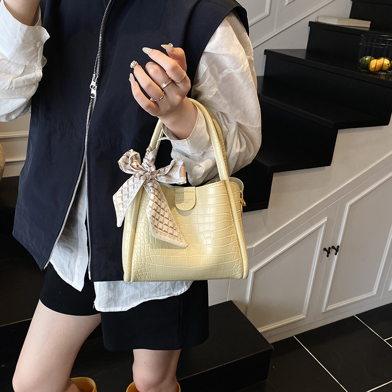 designer High-end Stone Pattern Handbag Bucket Bag for Women 2025 New Niche Commuter Versatile Casual Shoulder Crossbody Bag