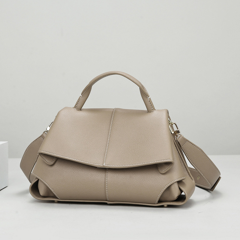 Free Shipping Designer High Quality Handbag Niche Design Shoulder Fashionable New Style Women's Ultra Light Commuting Crossbody Bag