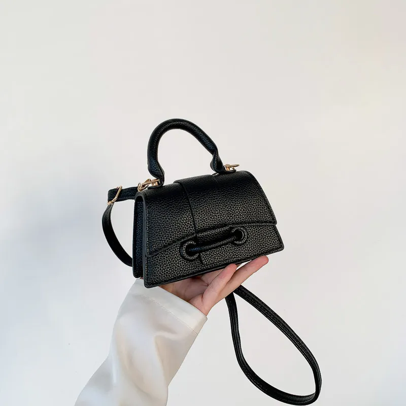 2024 designer free shipping new solid color simple temperament handbag single shoulder crossbody small square bag for women Free shipping