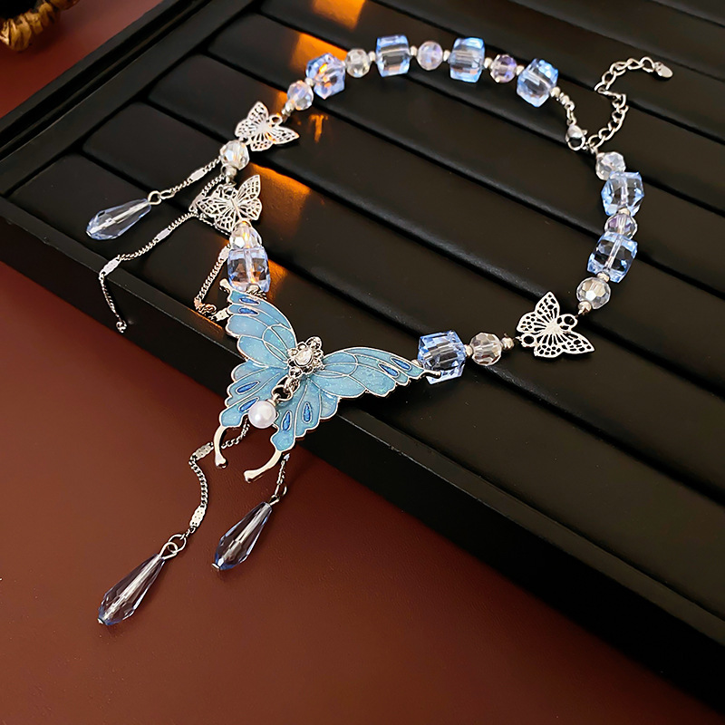 Drip oil inlaid diamond butterfly crystal necklace, niche fashion temperament, collarbone chain