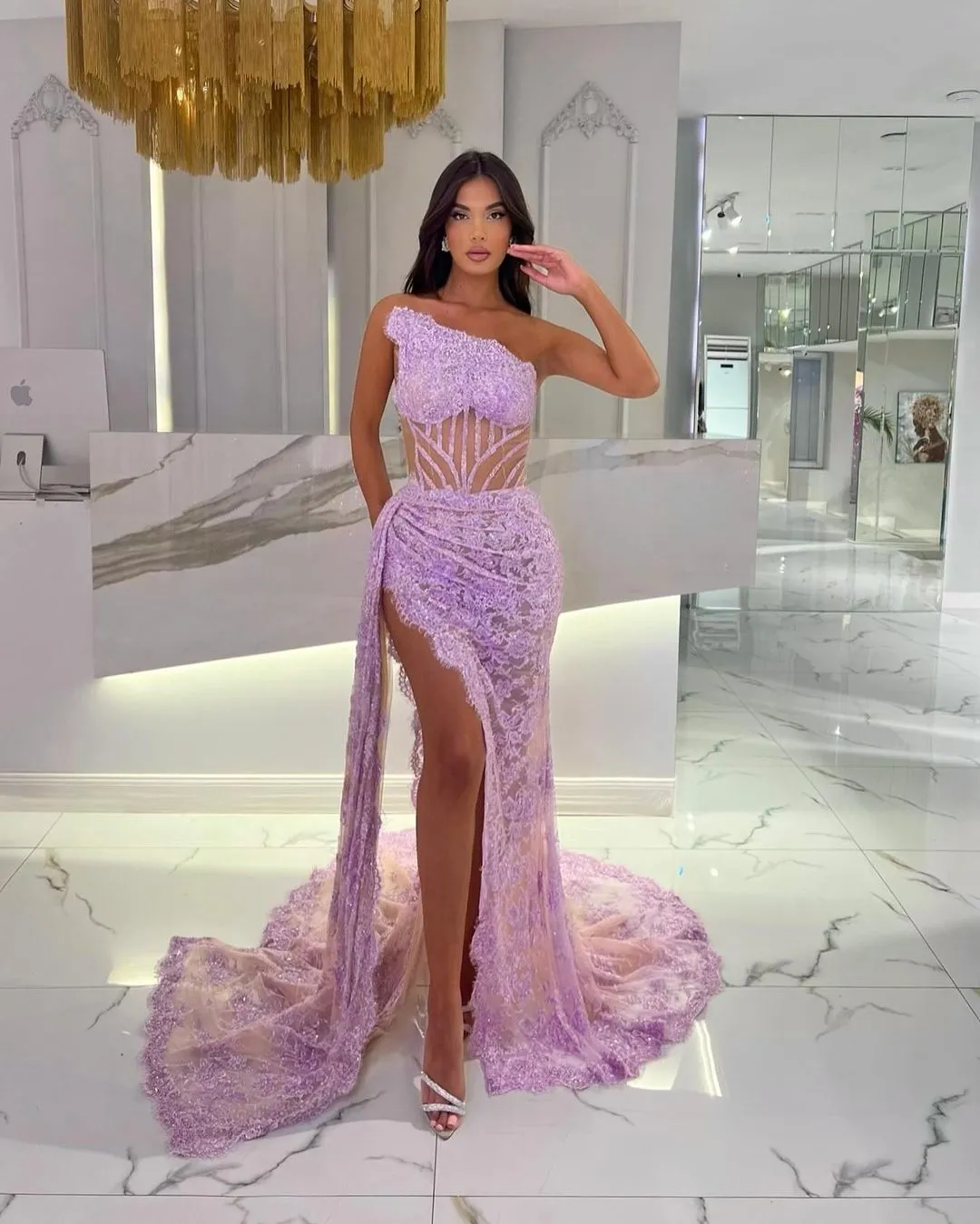 Sexy Sequins Lace Mermaid Prom Dresses Illusion Bone Bodice Strapless Party Dresses Side Slit Customized Evening Dress