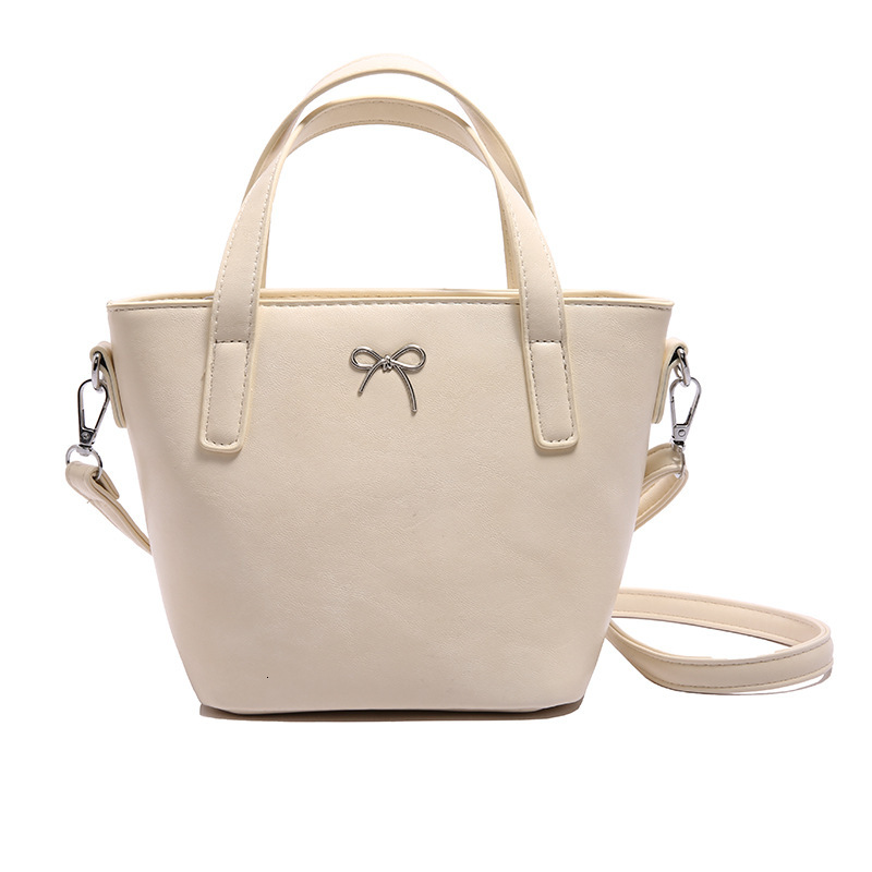 designer Foreign Trade High-End Retro Large Capacity Commuter Bag for Women 2025 New Spring Summer Versatile Shoulder Underarm Bag Bucket Bag