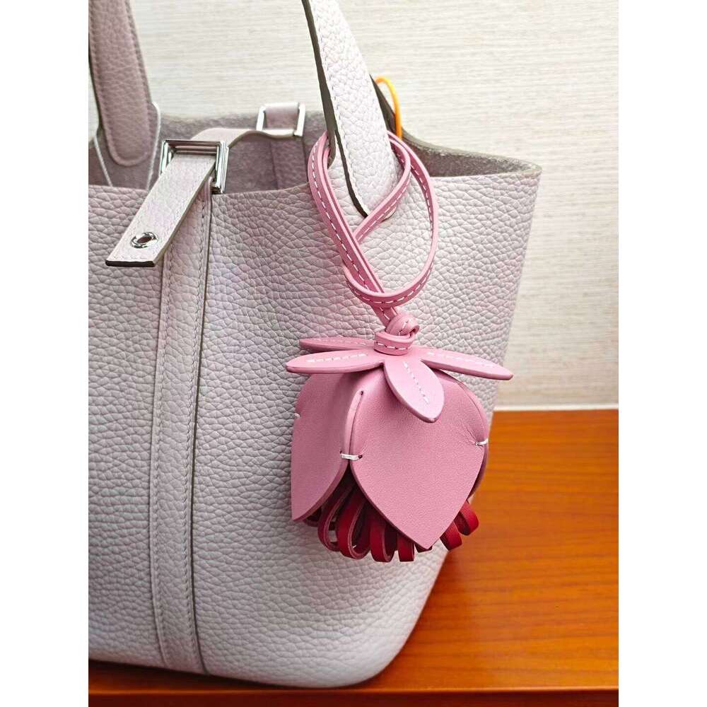 Women's Bags Designer Women's Wear Lovely Leather Tassel Flower Floral Bag Charm Hanging Decoration Ornament For Handbag Backpack Car Purse 