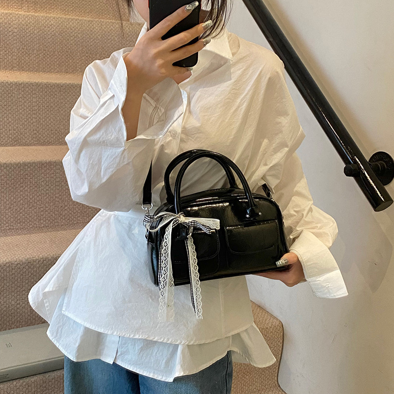 designer Casual Handheld Boston Bag for Women 2025 New Korean Version Simple Versatile Bowknot Single Shoulder Crossbody Bag