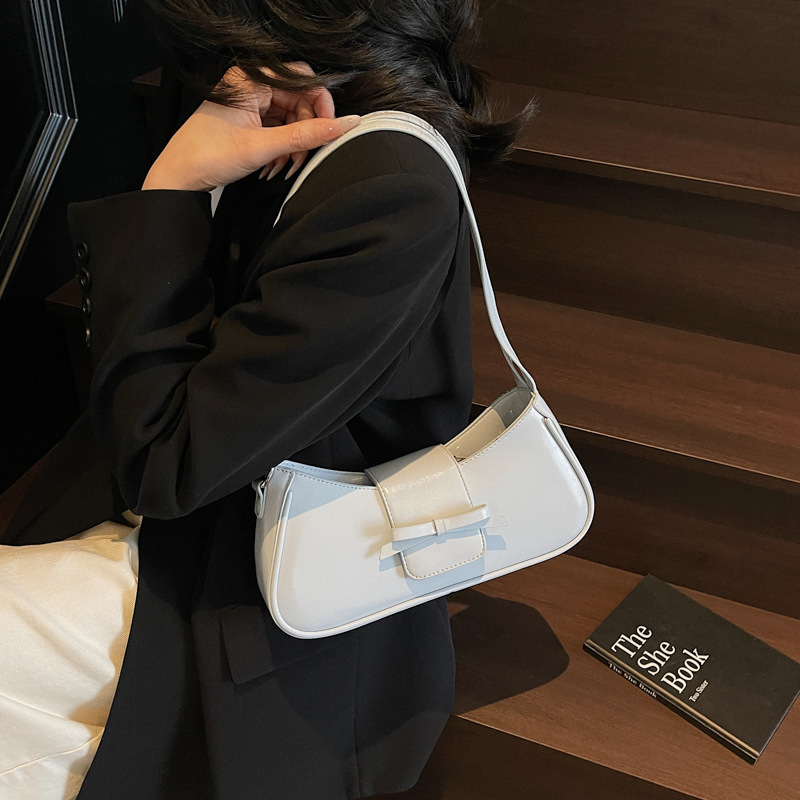 designer Korean Style Fashion Niche Bowknot Baguette Bag for Women 2025 New Handbag Trendy Versatile Shoulder Crossbody Bag