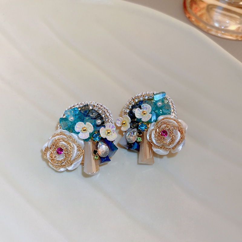 Silver Needle Crystal Flower Earrings, Vintage Baroque Exquisite Girl Heart Ear Nails, High Grade Earpiece Craftsman