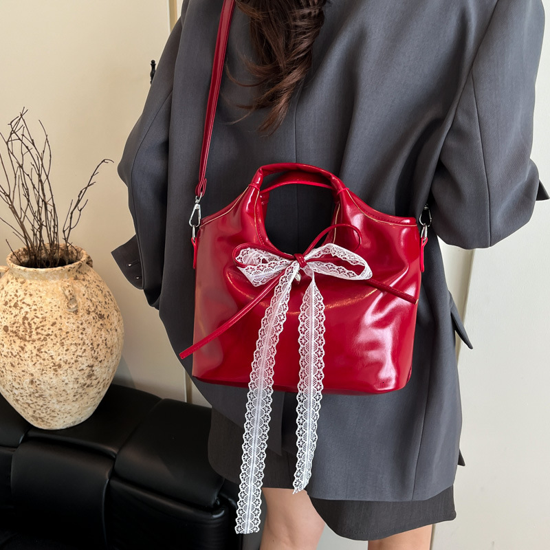 designer High-End Handbag for Women 2025 New Trendy Fashion Casual Shoulder Bag Commuter Crossbody Bucket Bag