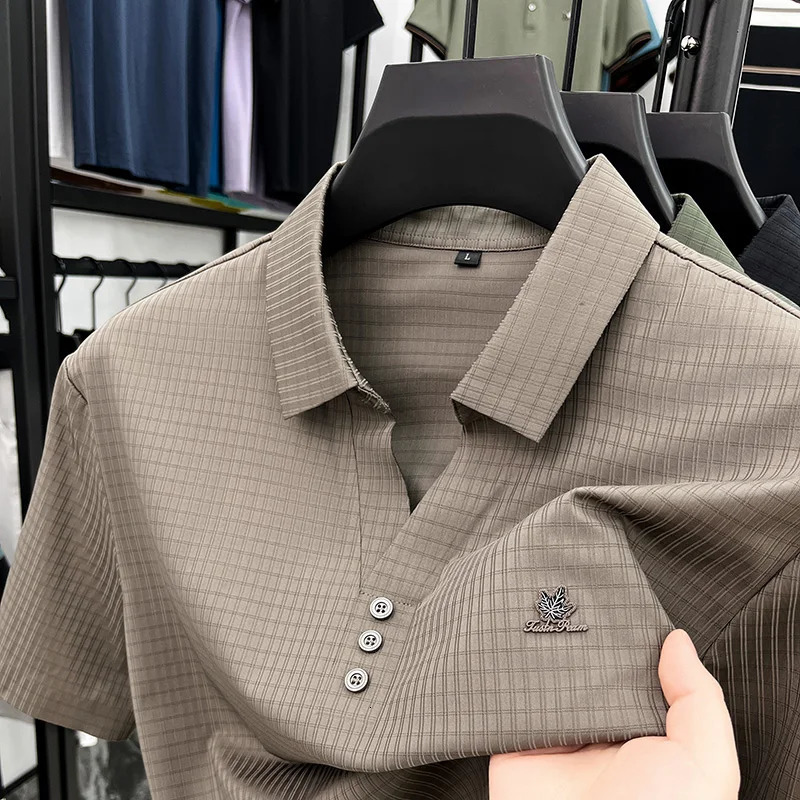 Personality plaid jacquard short sleeve polo shirt men trend embroidery unique button Vneck n fashion Tshirt 250604Z