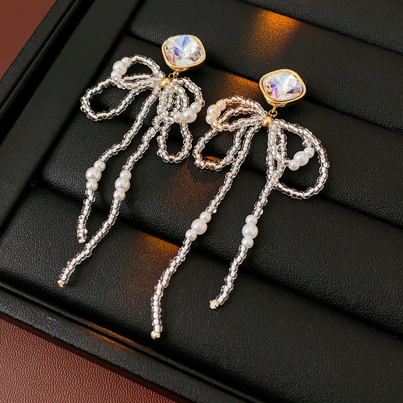 18k genuine gold electroplated pearl tassel earrings, French retro rice bead bow earrings, high-end and fashionable earrings