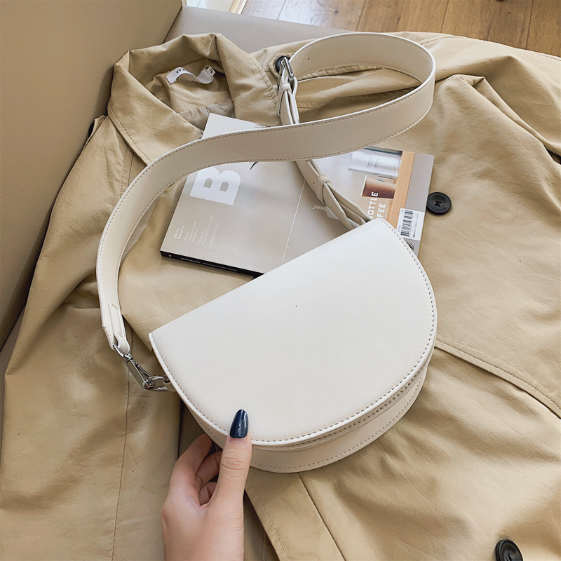 Quality New Style Trendy Textured Small Bag for Women 2025 Spring New Fashion Wide Shoulder Strap Single Shoulder Crossbody Saddle Bag New Free Delive