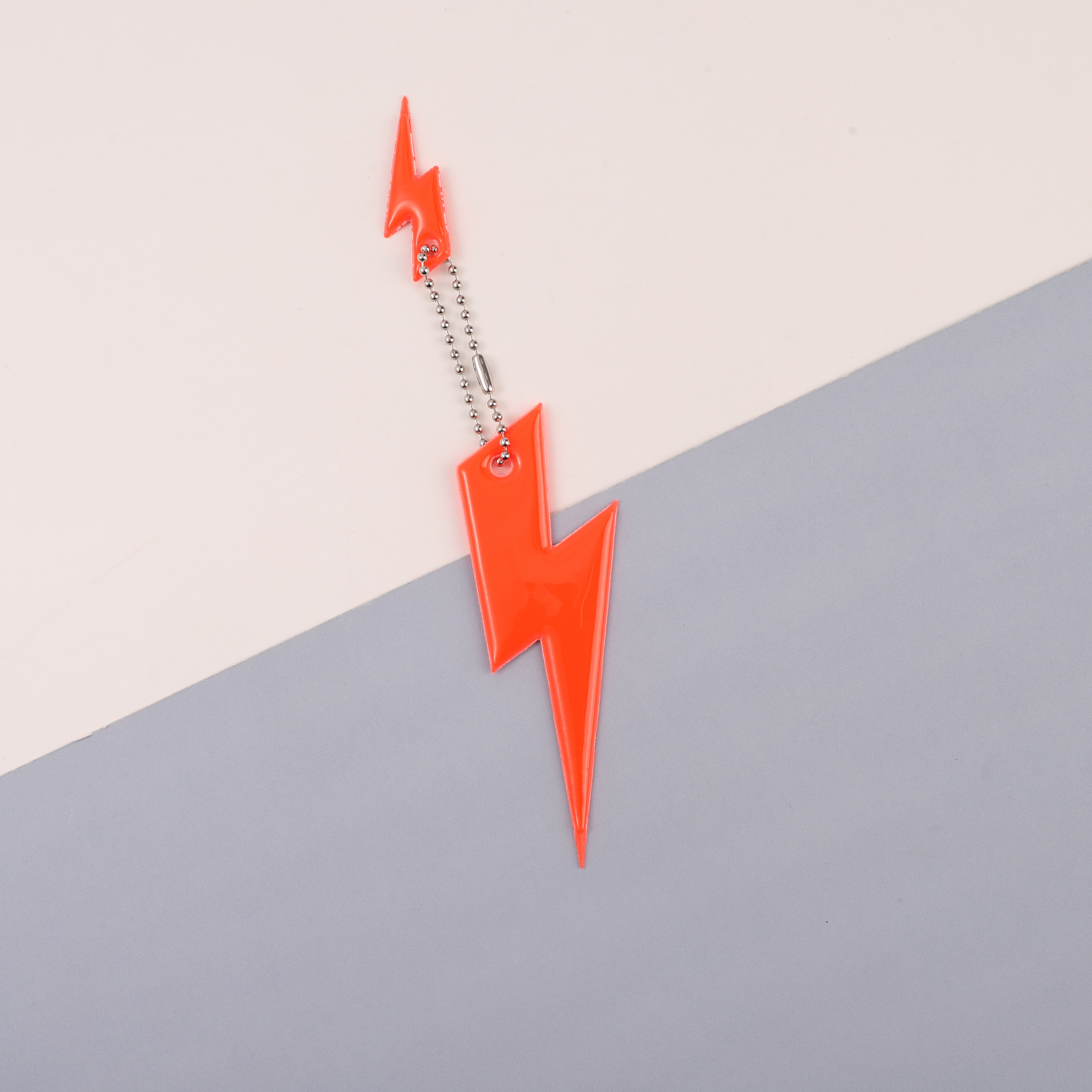 Reflective Lightning Design Backpack Pendant - Ensure Safety During Nighttime Travel With Various Color Options