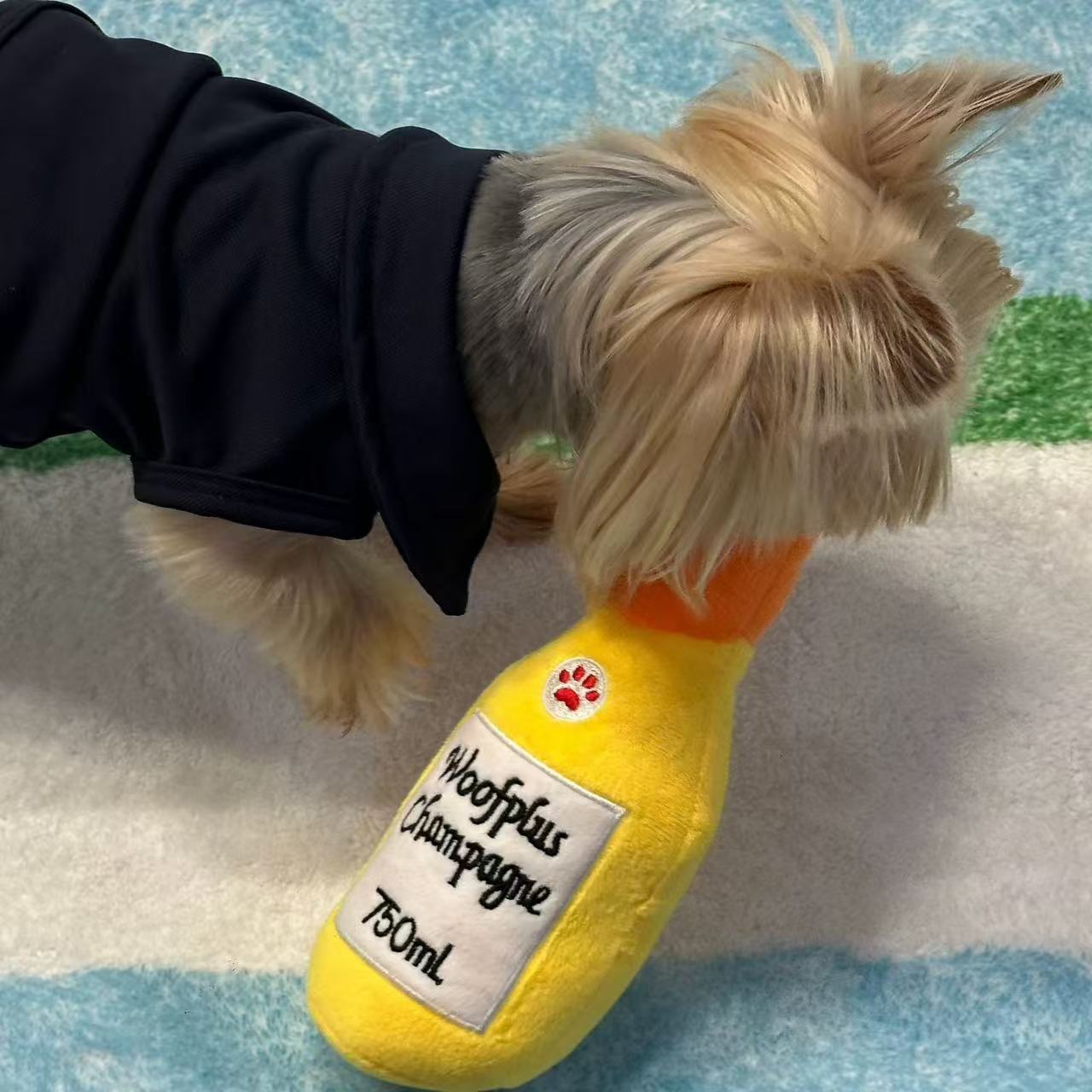 T00385 Comfort-Fit Thin Tee Shirts for Canine Companions: Suitable Sizes for Toy Breed Dogs