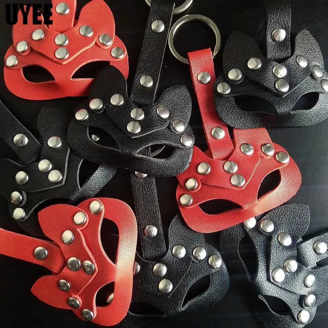 UYEE Handmade Punk Fox Keychain PU Leather Metal Rivet Ladies Car Keychain Pendant Luxury Design Decoration for Bag Couples Gift M250604