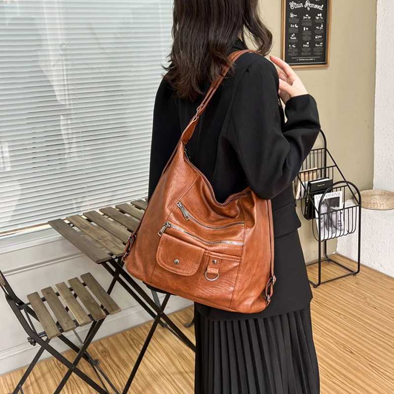 Street Retro Fashion Trend Womens Shoulder Crossbody Bag Zipper Large Capacity Travel Purse and Handbag Casual Backpack XJ250604