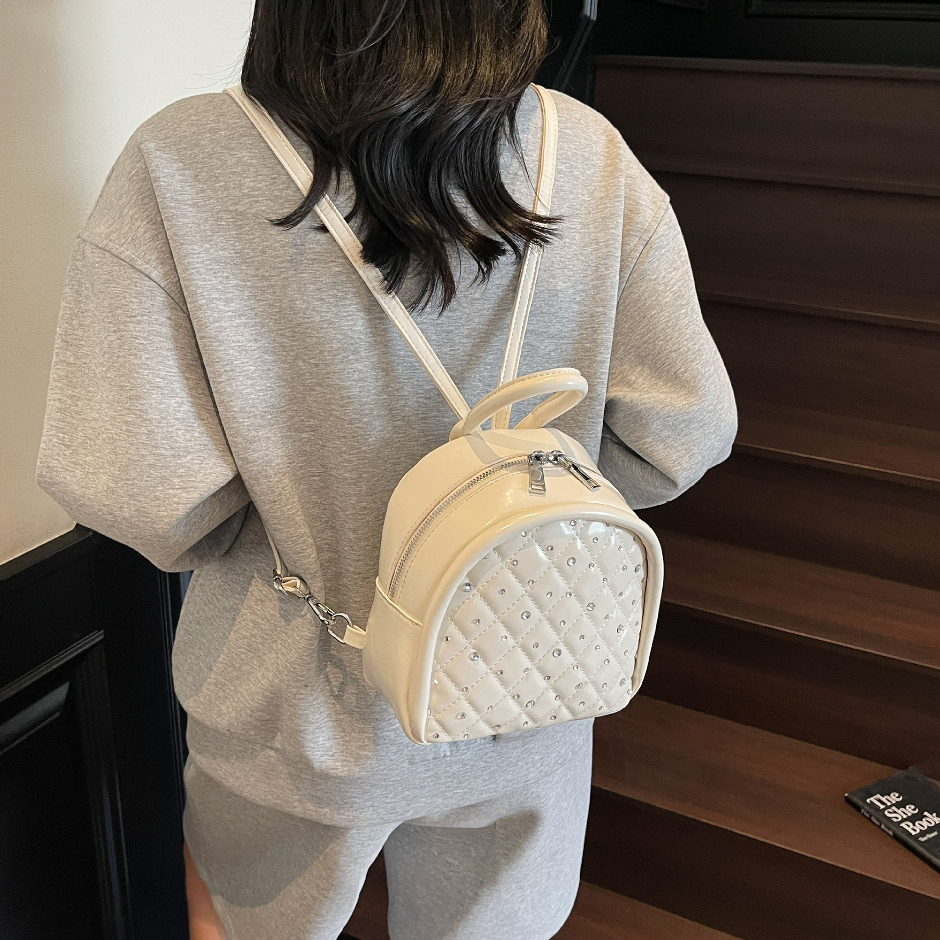 designer High-End Niche Quilted Diamond-Studded Double-Shoulder Small Bag for Women 2025 New Fashion Versatile Backpack Handbag