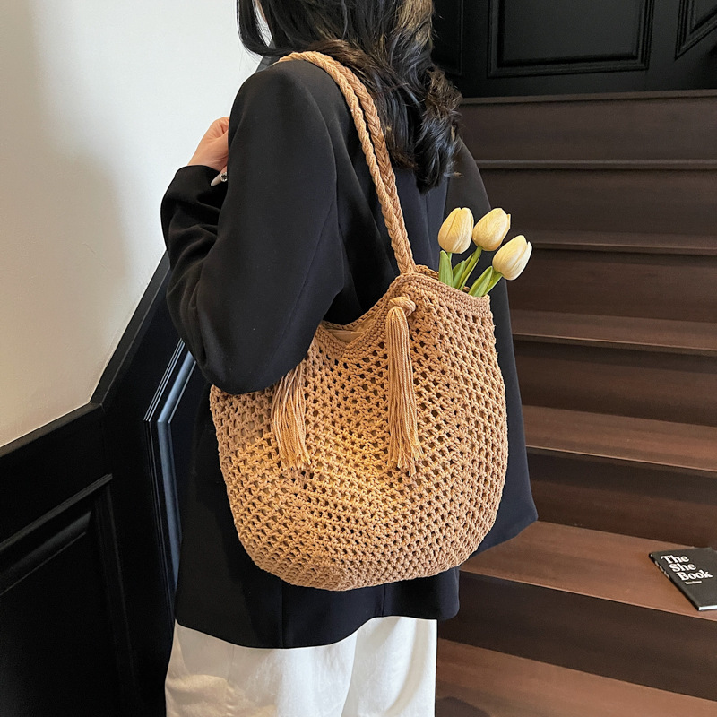 designer Casual Large Capacity Cotton Woven Bag New Hollow Out Straw Bag Lazy Style Shoulder Bag Vacation Beach Bag Women's Bag