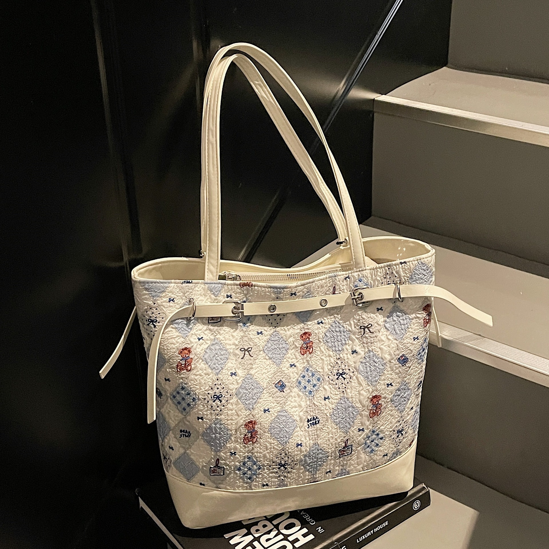 designer Cartoon Print Backpack for Women 2025 New Trendy Fashion Cute Bear Bucket Bag Casual Shoulder Bag