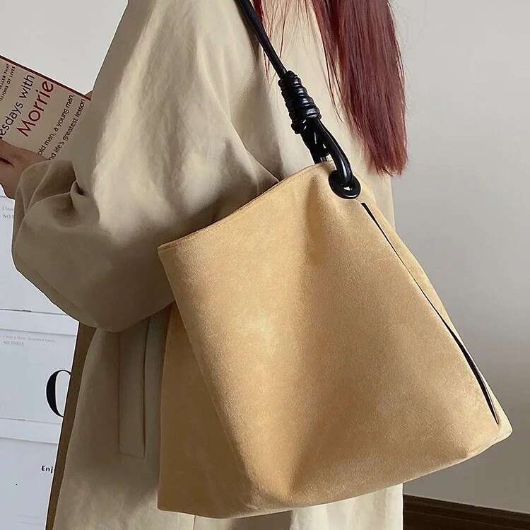 Korean Style Suede Underarm for Women 2025 New Large Capacity Tote Versatile Handbag Shoulder Bag
