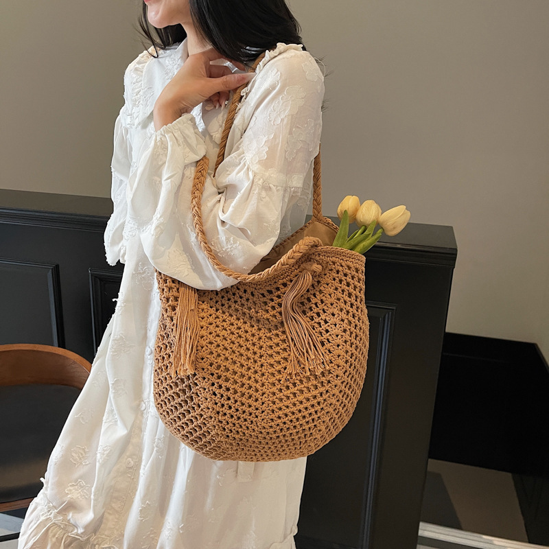 designer Casual Large Capacity Cotton Woven Bag New Hollow Out Straw Bag Lazy Style Shoulder Bag Vacation Beach Bag Women's Bag