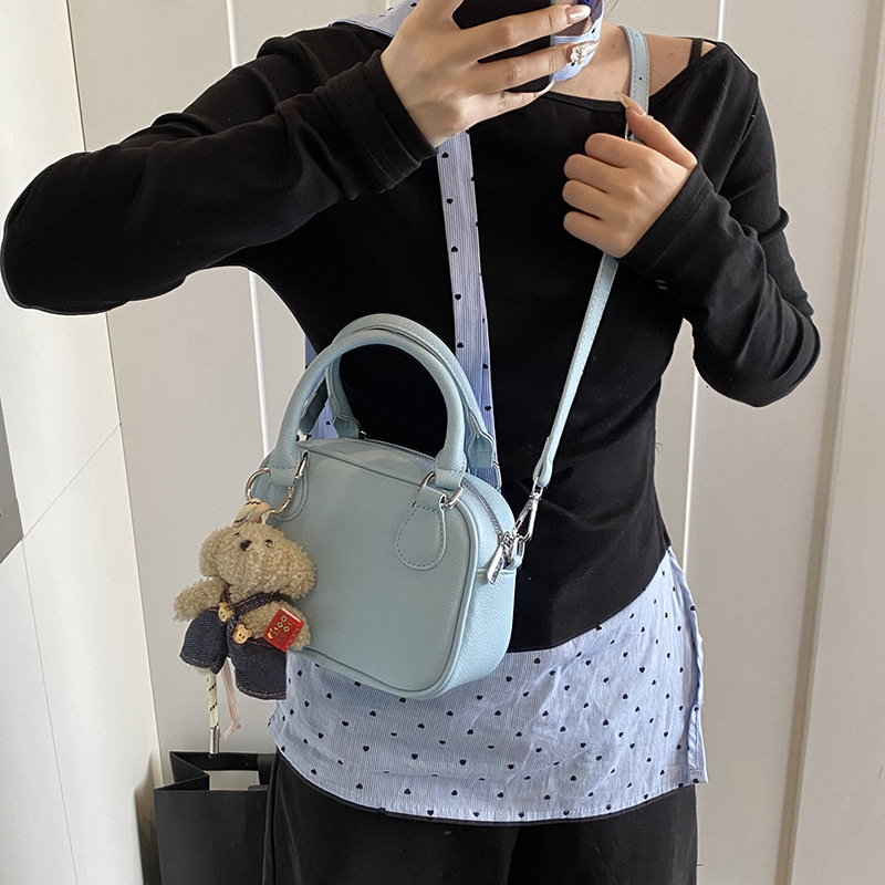 designer Handheld Boston Bag 2025 Spring New Niche Design Versatile Stylish Crossbody Bag Trendy Shoulder Bag