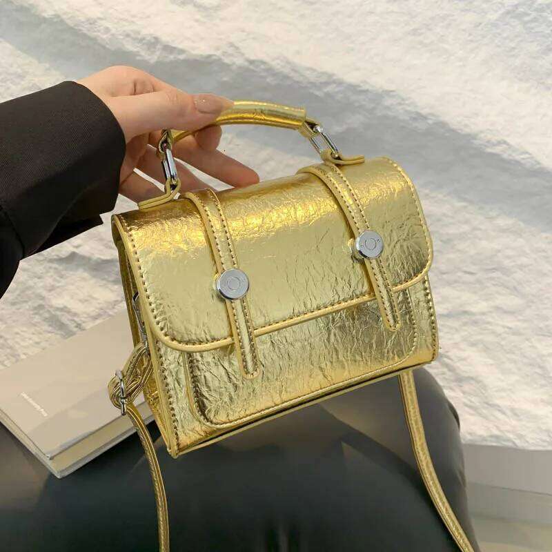 Korean Style Female Gold Sier Leather Shoulder Handbag And Purse Designer Satchel Flap Messenger Bag Trendy