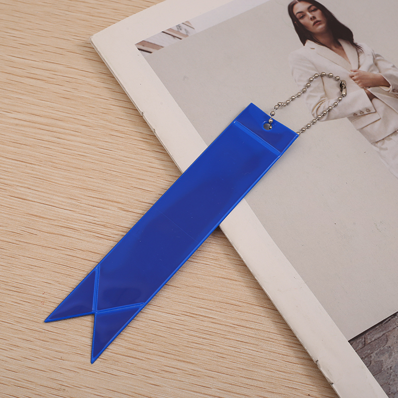 Reflective Bicycle & Backpack Pendant for Enhanced Nighttime Visibility Up To 200 Meters