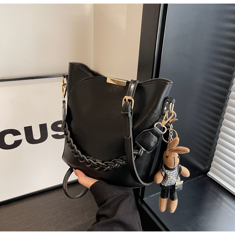 Women fashion s retro niche design new multifunctional crossbody bag hot selling handbag bucket bag designer fashion women s shoulder bag