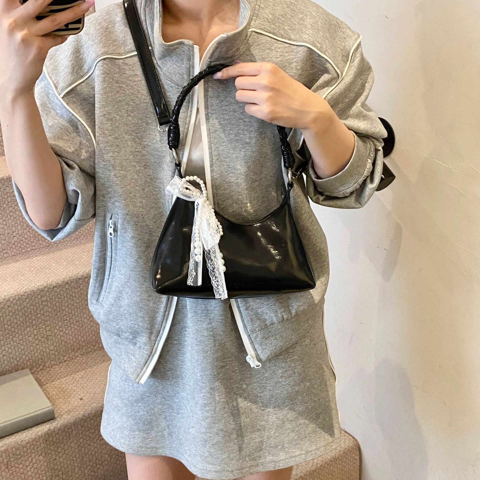 designer Korean Style Simple INS Women 2025 New Trend Versatile Commuter Shoulder Bag Casual Bowknot Handbag Underarm Bag