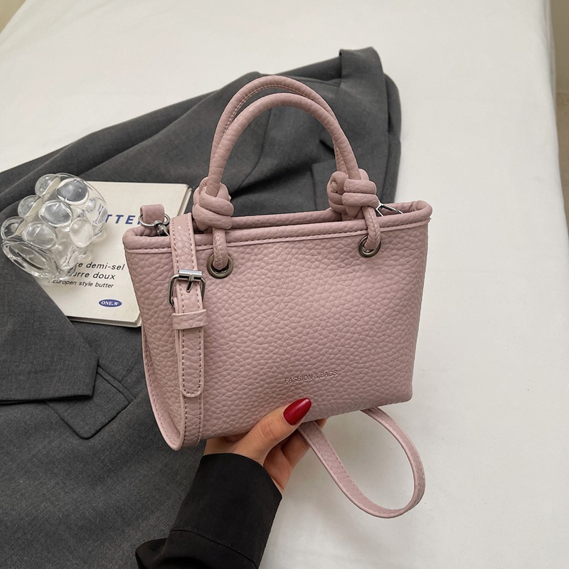 designer Early Spring Niche Handbag Women's 2025 New Fashion Handheld Small Tote Bag Versatile Commuter Crossbody Bag